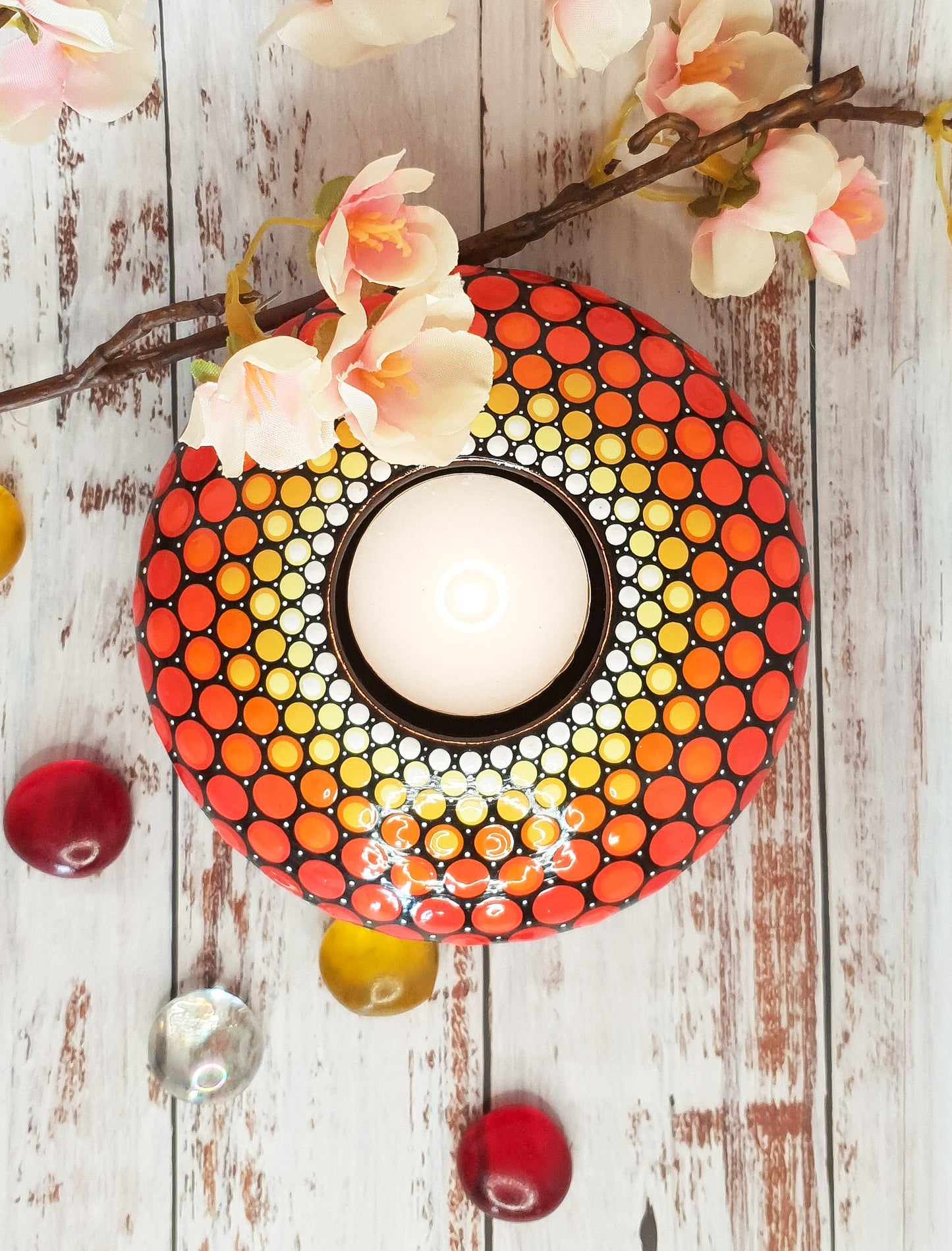 11cm diameter Ombre tea light holder